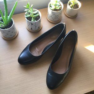 Clarks black leather wedges sz 8